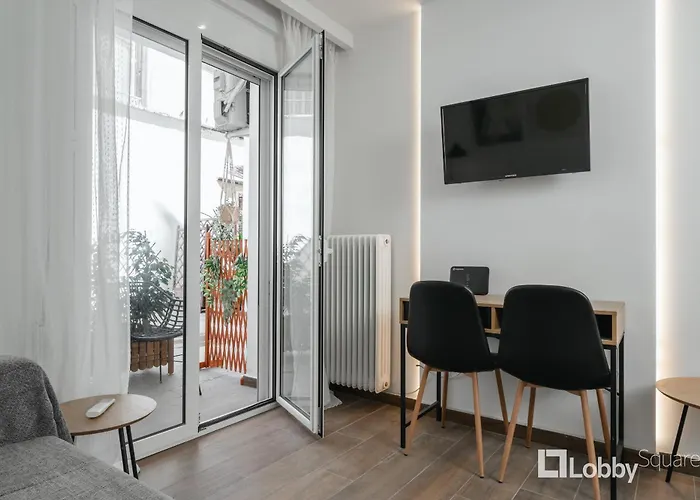 Simply Meraki Apartment By Lobbysquare