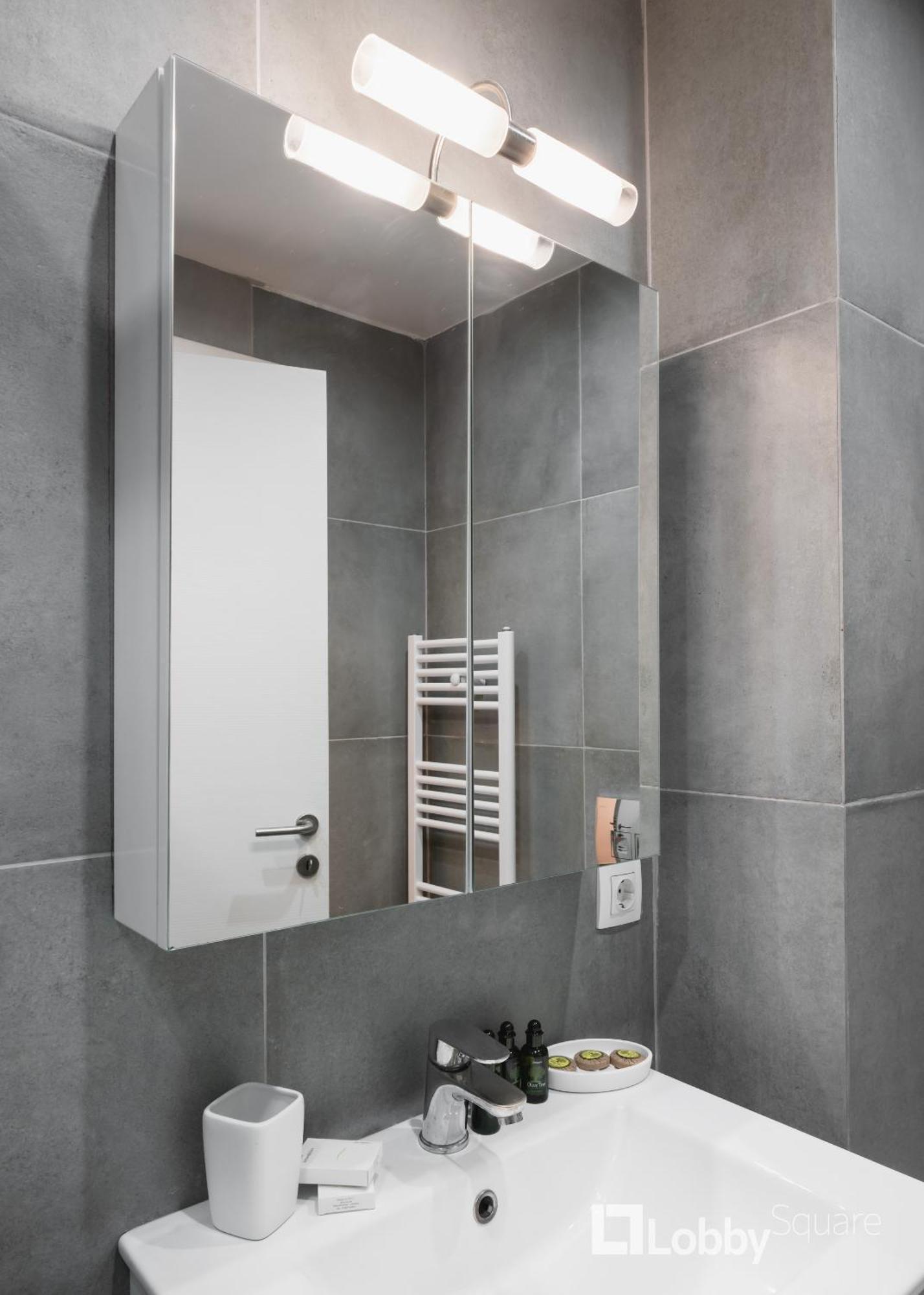 Simply Meraki By Lobbysquare